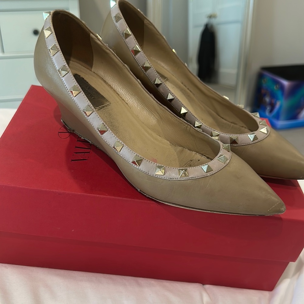 Valentino rockstuds